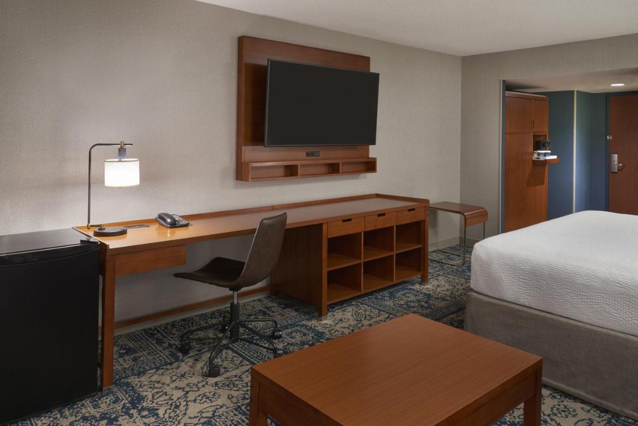 Four Points By Sheraton Hotel & Conference Centre Gatineau-Ottawa Екстериор снимка