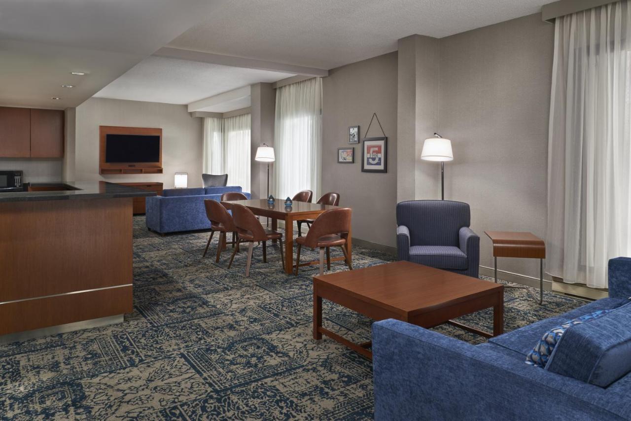 Four Points By Sheraton Hotel & Conference Centre Gatineau-Ottawa Екстериор снимка