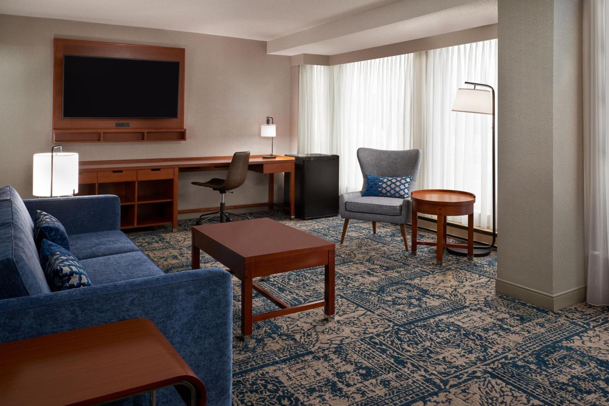 Four Points By Sheraton Hotel & Conference Centre Gatineau-Ottawa Екстериор снимка